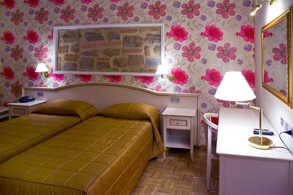 Relais Villa Fornari Camerino Extérieur photo